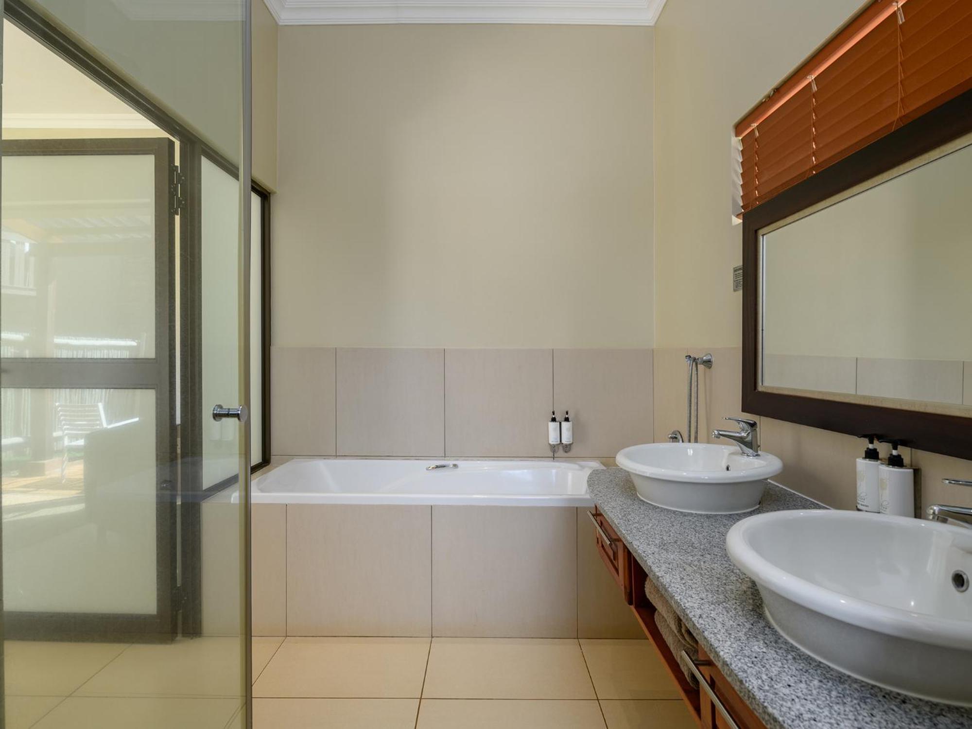 Monomotapa Village @ Legend Golf And Safari Resort Golders Green Buitenkant foto